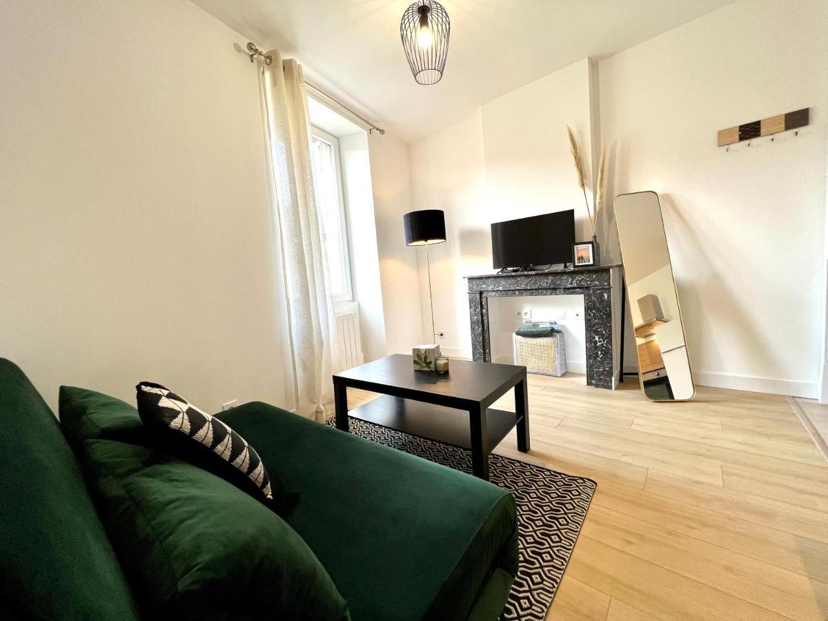 Suite ~ Romance Estivale ~ A 15 Min De Lyon Miribel (Ain) Exterior photo